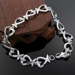 Elegant Silver Heart Bracelet